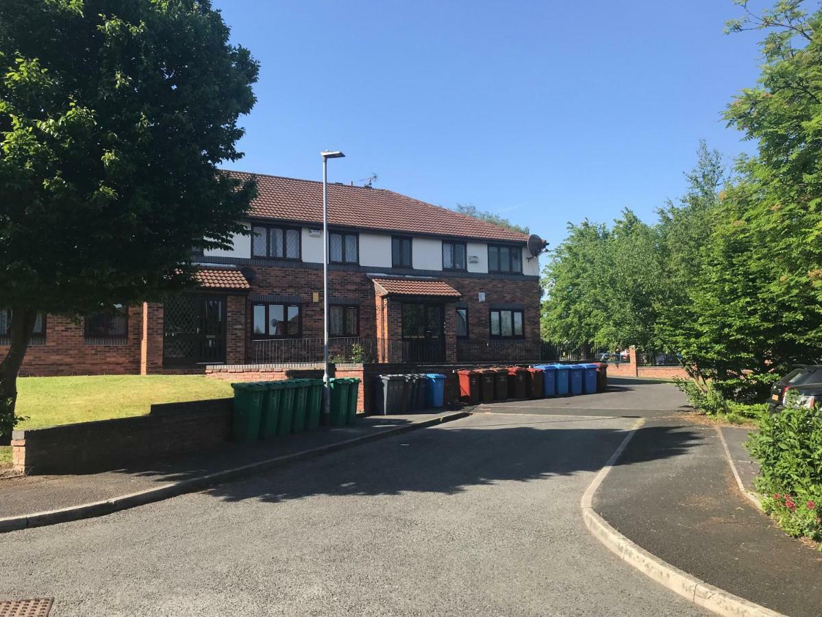 Flat 9A Badby Close Apartment Manchester Exterior photo